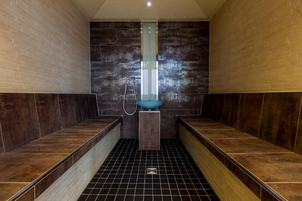 Damuelser Hof - Wellness & Spa Bagian luar foto